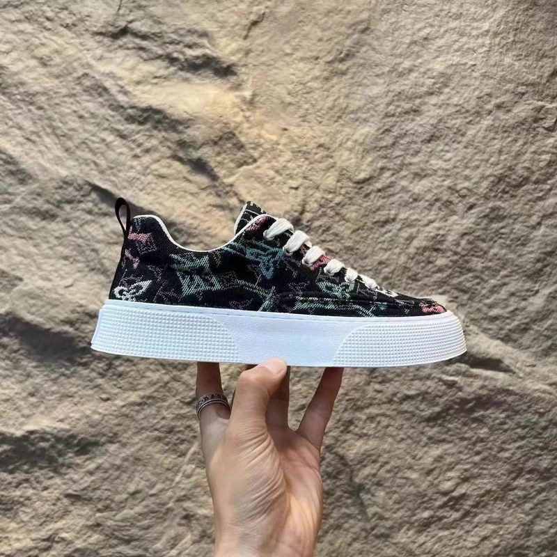 Bedruckte Canvas-Schuhe für Männer mit durchlässigen Student Sports Casual Sneakers_voghion.com