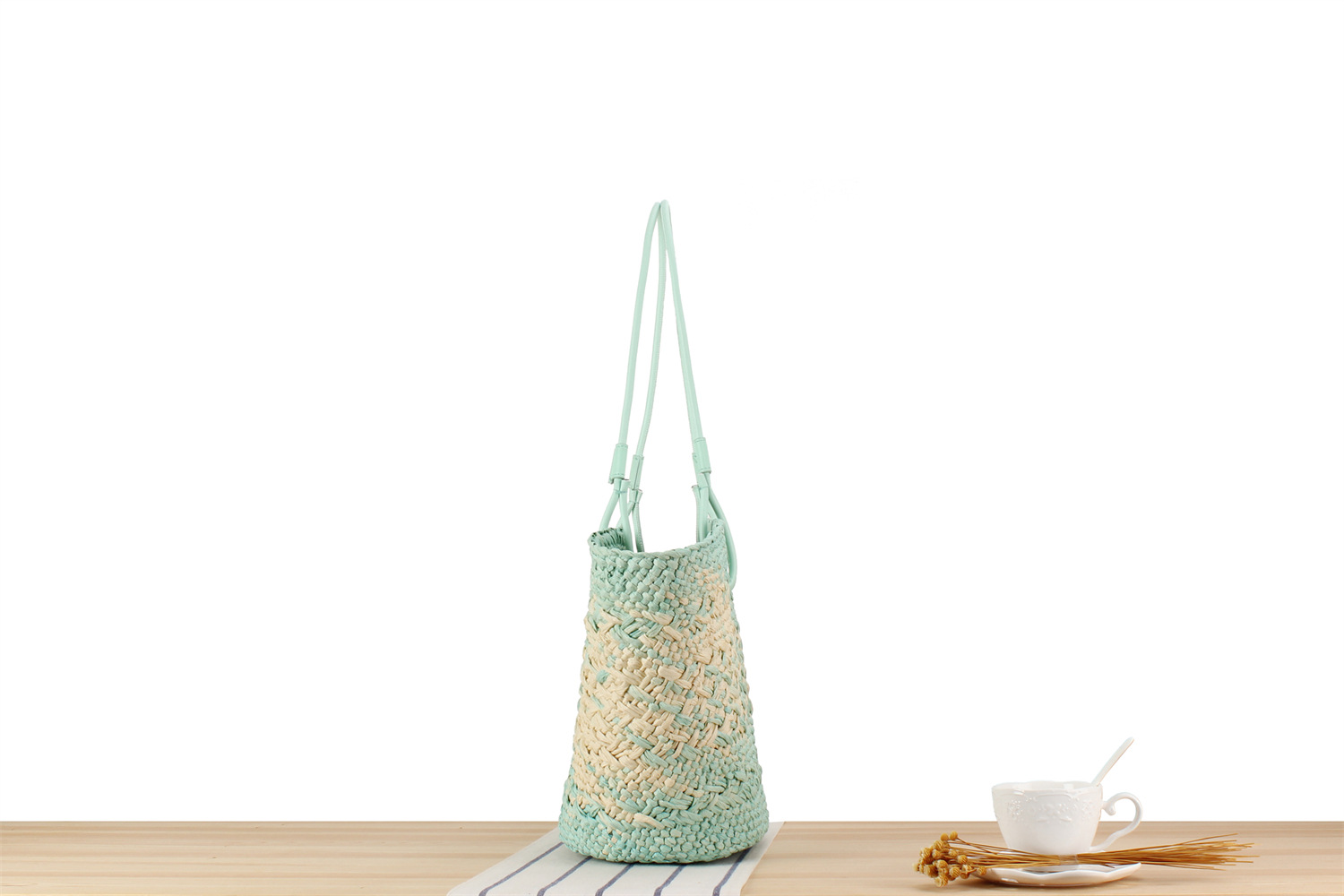 Small Fresh gradient Bluegrass Braided bag Large capacity Single Shoulder Underarm bag Hand woven Tote bag_voghion.com