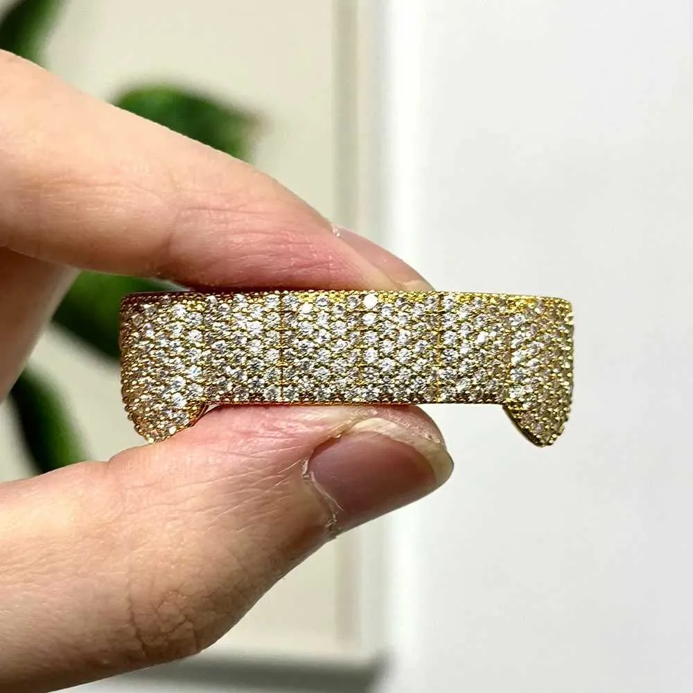 YOUNGX Gold Silber Farbe Zirkon Zahnkappen Für Frauen Männer Voll CZ Stein Zähne Grillz Hosenträger Hip Hop Dental Grills_voghion.com