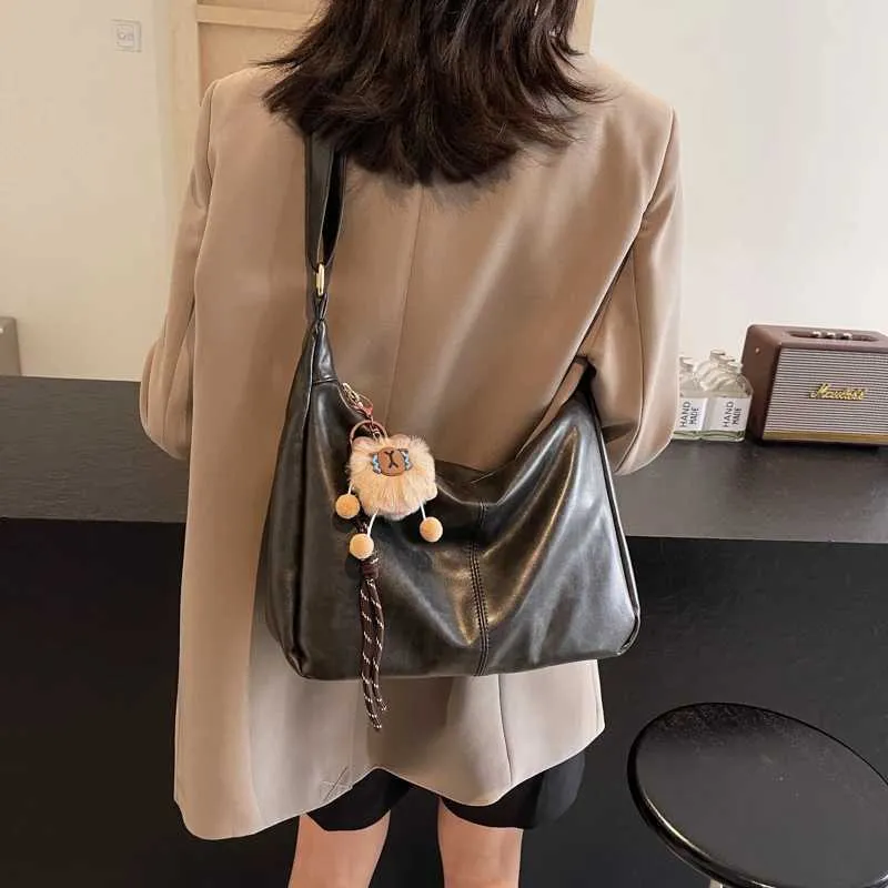 Borsa a tracolla donna e borsa a spalla elegante per autunno_voghion.com