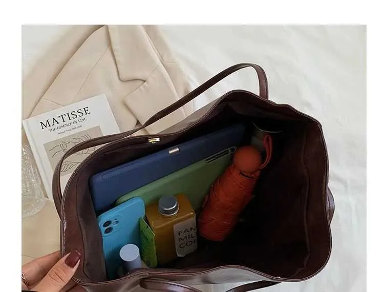 Vintage Red Womens Athletic Casual Fashion Large Capacity Leather Shoulder Bag Shopper Haruku Simple Handbag SacC241106_voghion.com