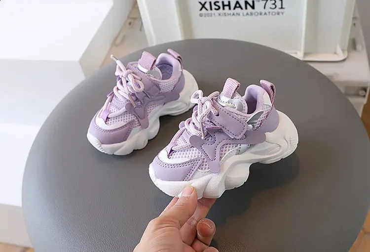 2024 New Childrens Fashionable Breathable Sports Boys and Girls Non slip Outdoor Student Basketball Shoes 240912_desvips.com