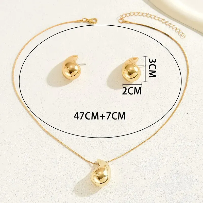sieradenontwerper vrouwen kralen kettingen oorbellen waterdruppelvorm sieradenset 2 stuks ketting oorbellen goud zilver_voghion.com