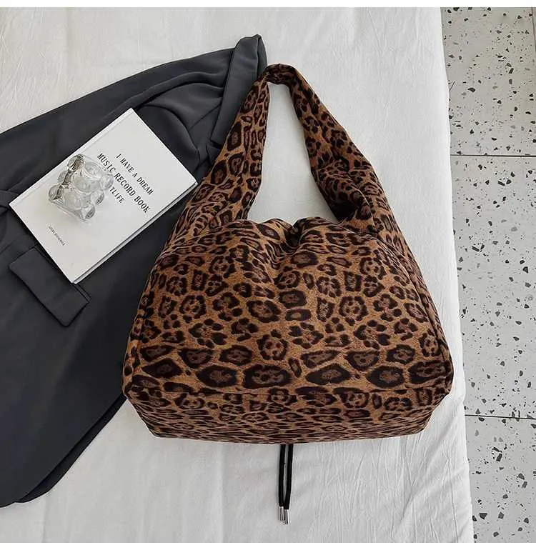Grande leopardo Hobo donne moda tessuto spalla stile coreano grandi pacchetti nuovo nel 2024 inverno borse shopper casual_voghion.com