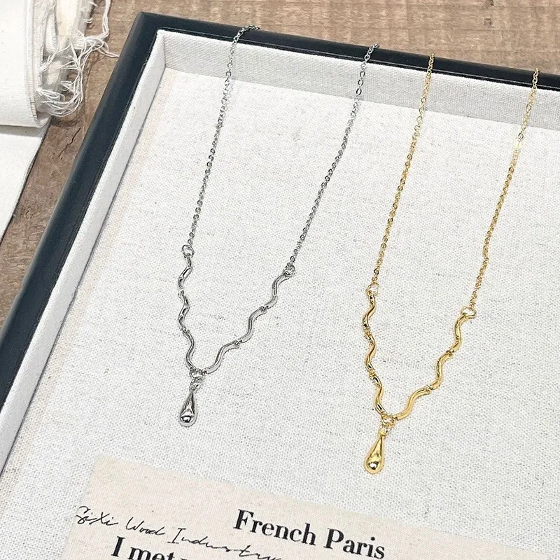 Irregular Water Drop Pendant Necklace For Women Elegant Style_voghion.com
