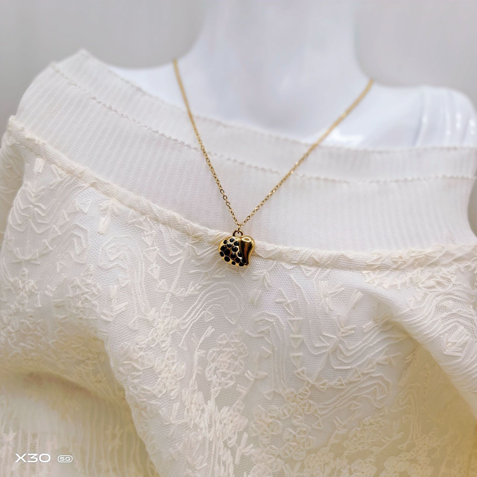 Nuovo amore in stile francese con un design piccolo e unico, collana con ciondolo avanzato_voghion.com