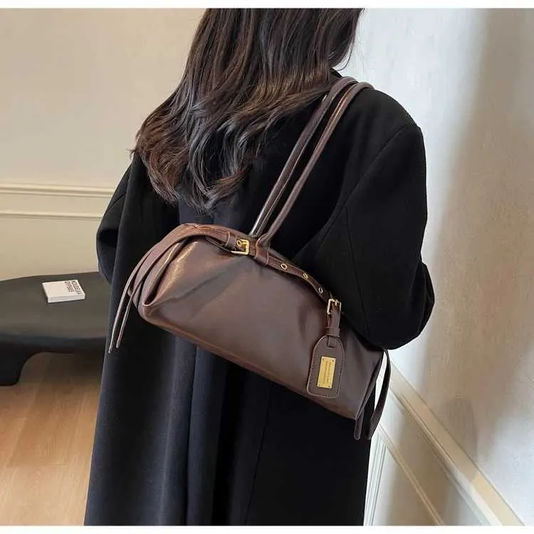 Pu-Kissentaschen für Frauen, einfarbig, weiches Leder, Schultertasche für Damen, vielseitige Schulranzen, Unterarmtaschen für Damen_voghion.com