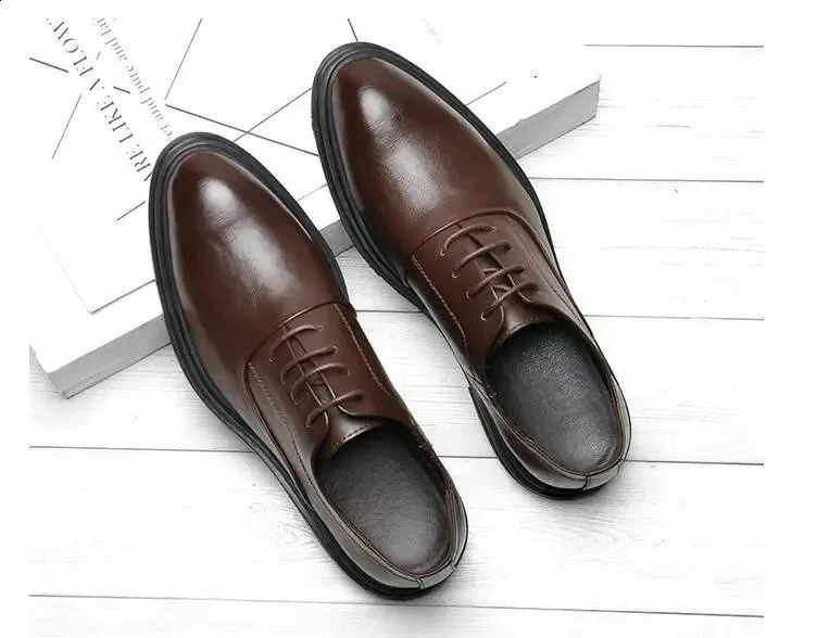 Oxford-Schuhe fürs Büro, spitz, schwarz-braun, mit Spitze, formelle Hochzeitsschuhe für Herren, 569 240911_voghion.com