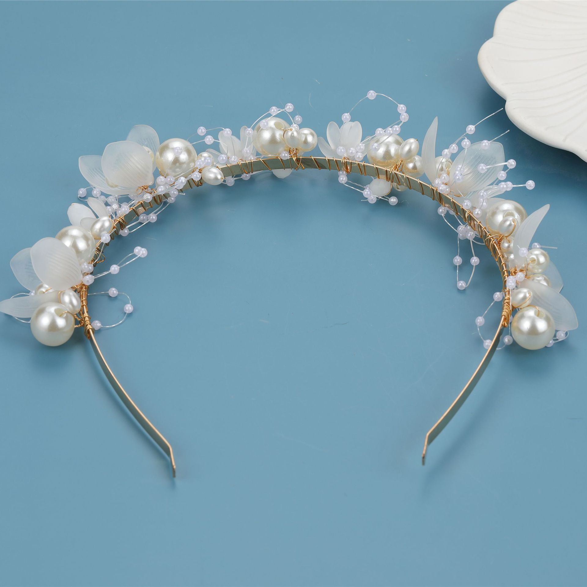 Haarschmuck für die Brauthochzeit, weiches Kettenstirnband mit weißen Blumen und handbestickten Perlen, Girlandenkrone für Mädchenkleider_voghion.com