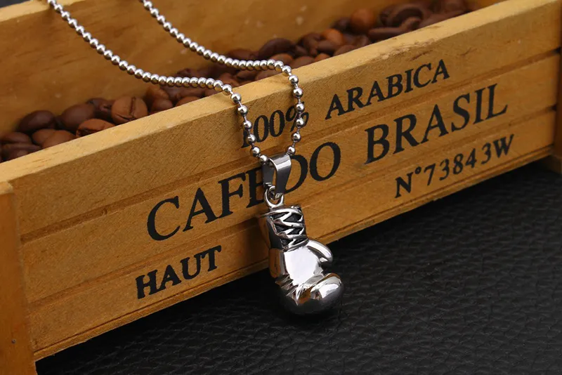Colliers pendentifs en forme de gants de boxe en acier inoxydable doré et argenté de couleur noire pour hommes et femmes_voghion.com