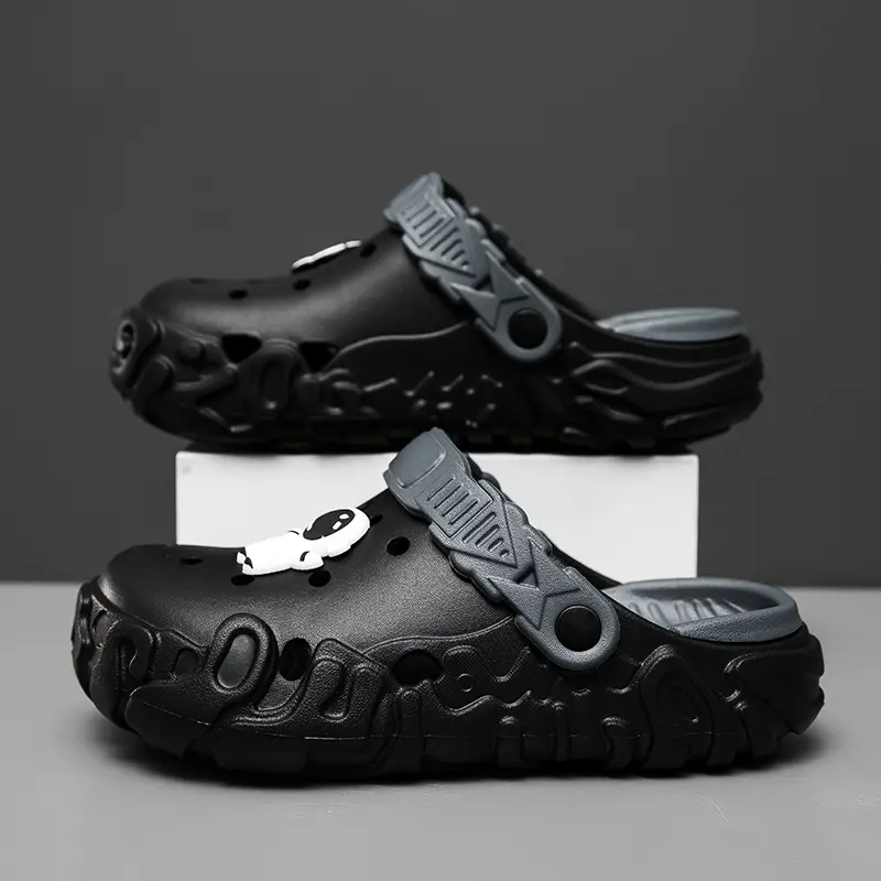 Two-color Hole Sandals For Men Lightweight Comfortable Slippers_voghion.com