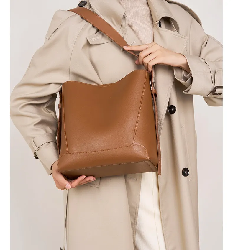 Abendtaschen 2024 Klassische Split Leder Schulter Crossbody Tasche Frauen Große Kapazität Büro Handtasche Mode Dame_voghion.com