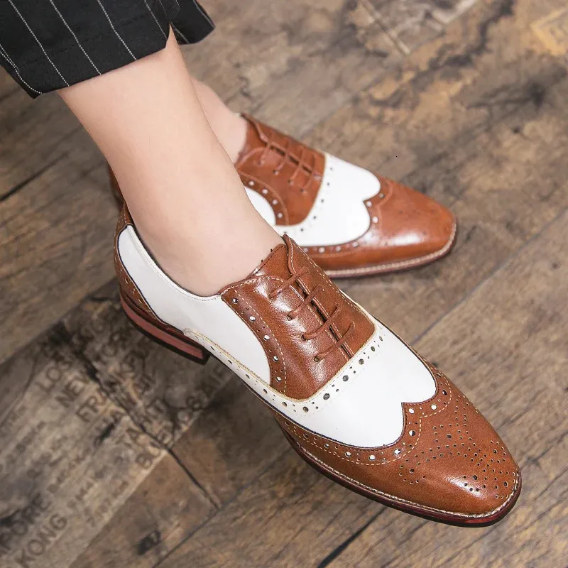 Chaussures de bal de promo en cuir pour hommes, mocassins à lacets, style richelieu, patchwork, noir et blanc_voghion.com