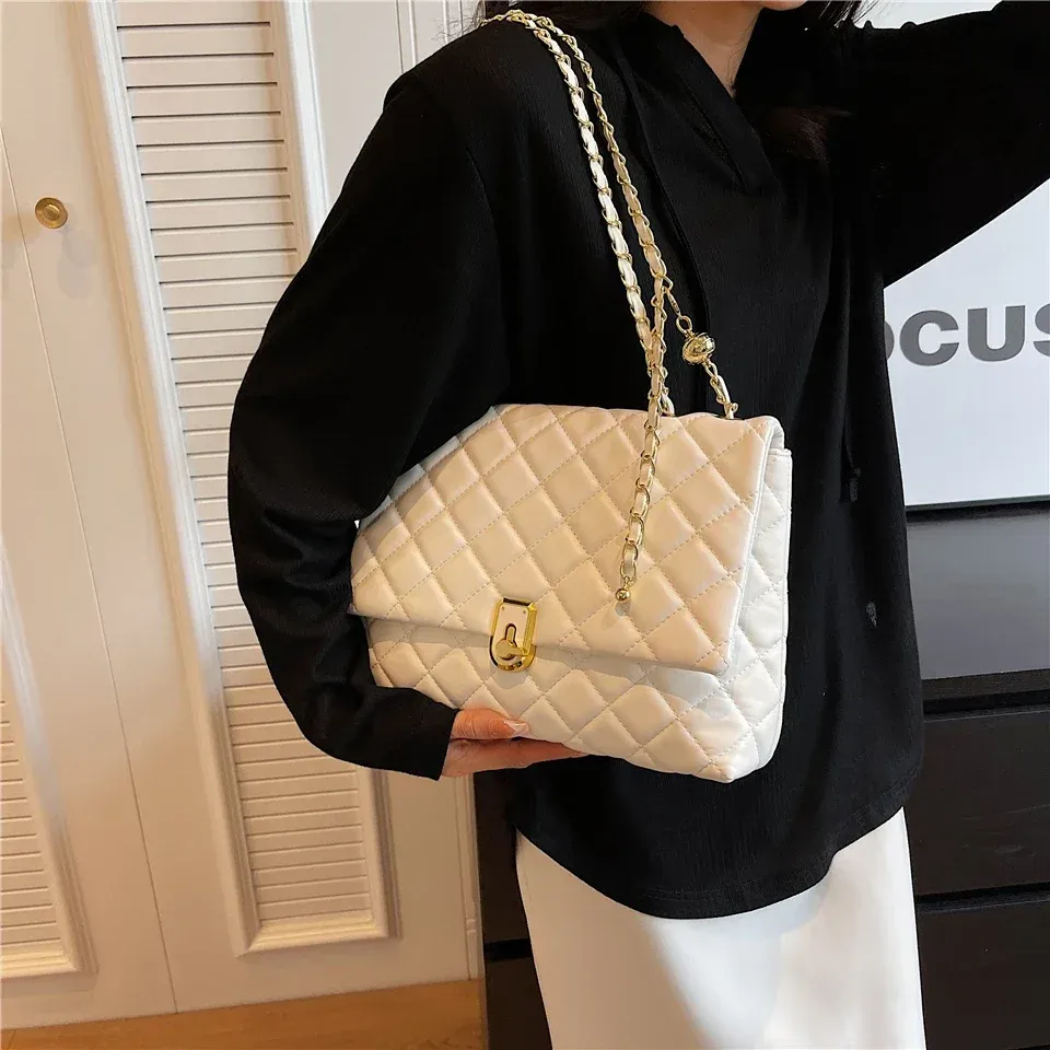 Burminsa Quilted Chain Shoulder Bag Designer Pu Leather Handbag_voghion.com