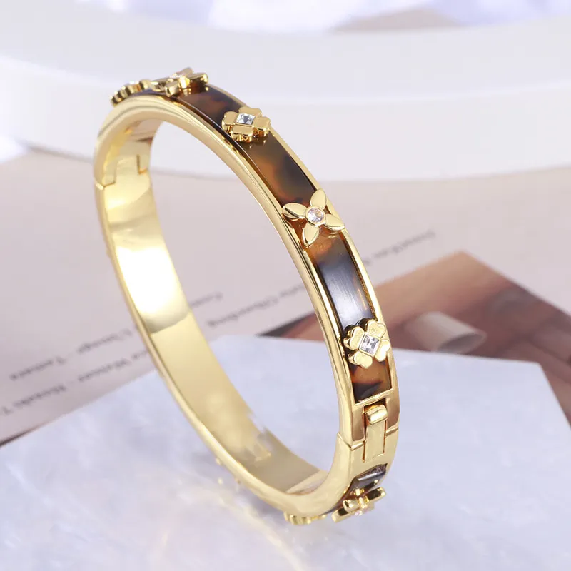 Designer Brand KS Bangle Butterfly Clover Opening Fashion Pink Shell Amber Sweet Bracelet Gold Plated Brass Design For_voghion.com