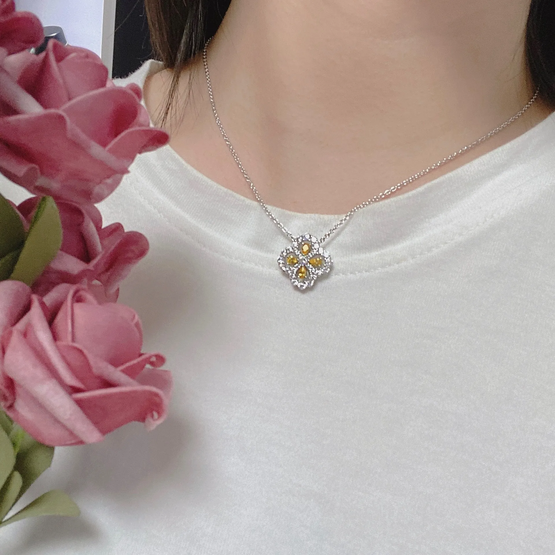 Catene S Sterling Sier Fiore Alto tenore di carbonio Diamante Retro Corto Gioielli Collana Moda All'ingrosso_voghion.com