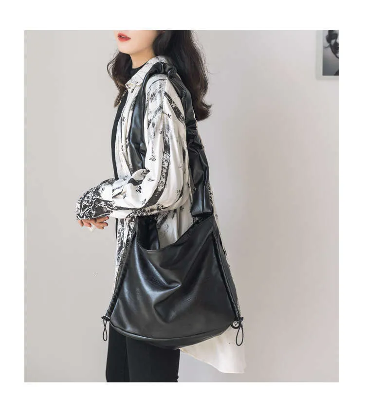 Nouveau sac fourre-tout à bandoulière plissé tendance pour campus universitaire_voghion.com