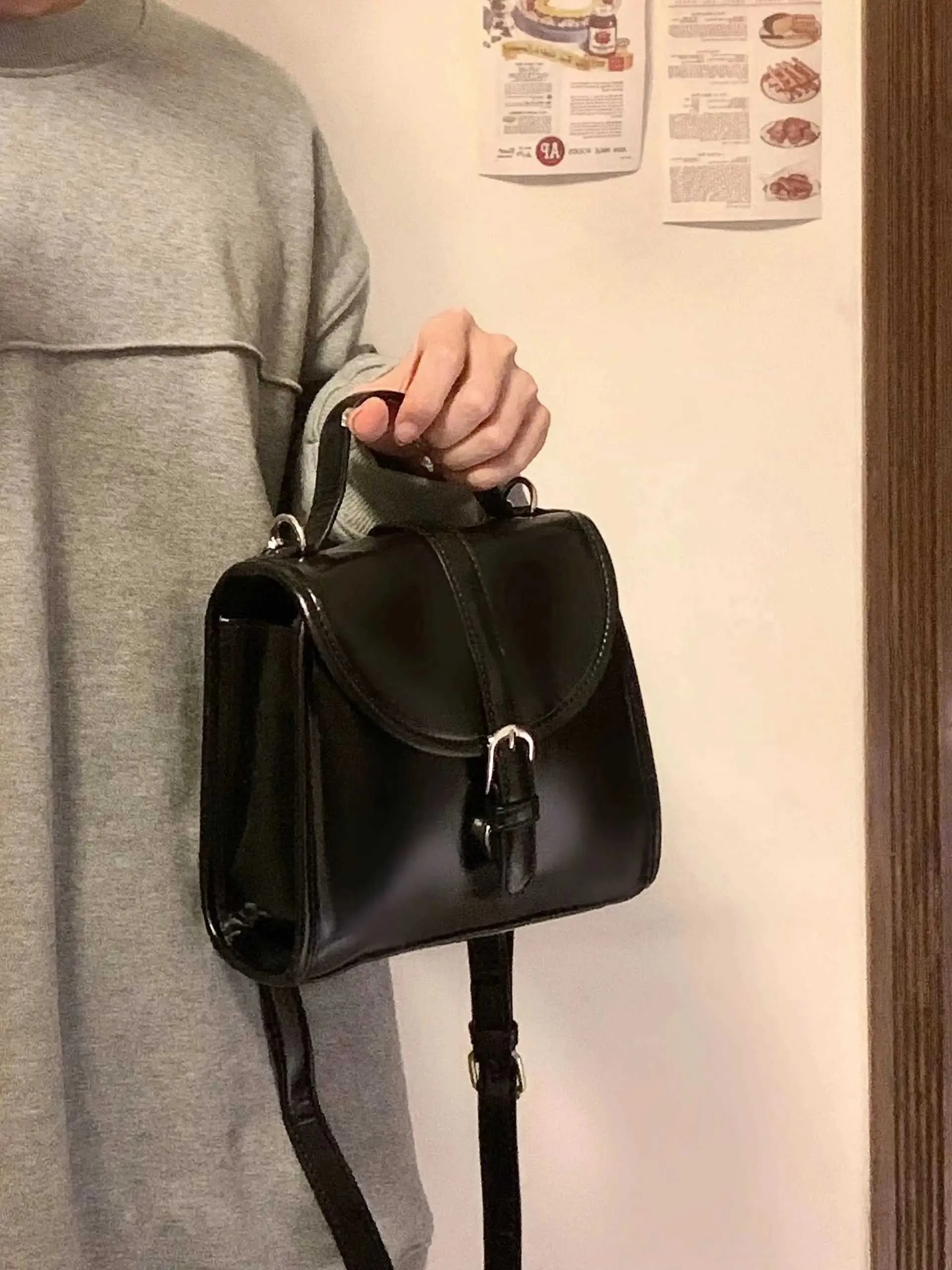 Black PU Crossbody 2023 New Womens Classic Simple Adjustable Strap Single Shoulder Bag Casual Versatile Handba241214_voghion.com