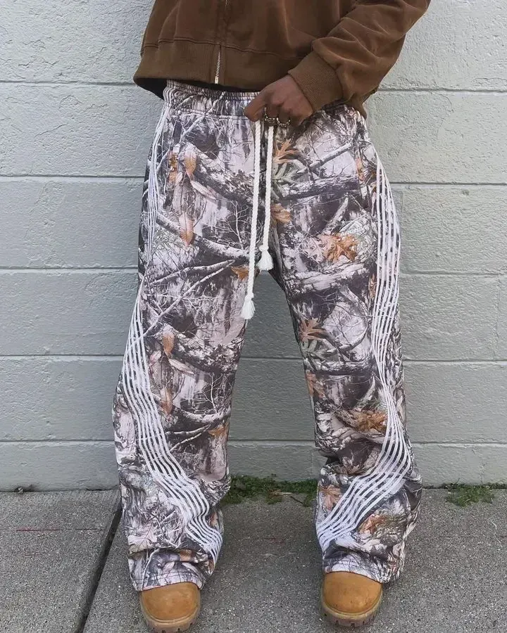 Calças masculinas Y2k bordadas cinza casual camuflagem funcional tática feminina premium jogging com cordão calças de moletom_voghion.com