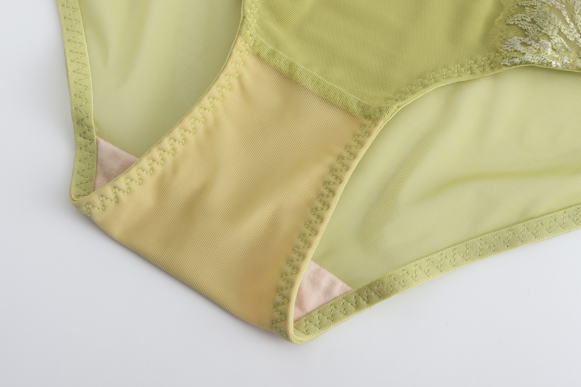 New French style thin rabbit ear cup embroidered lace sexy lingerie small chest display large gathering bra set_voghion.com