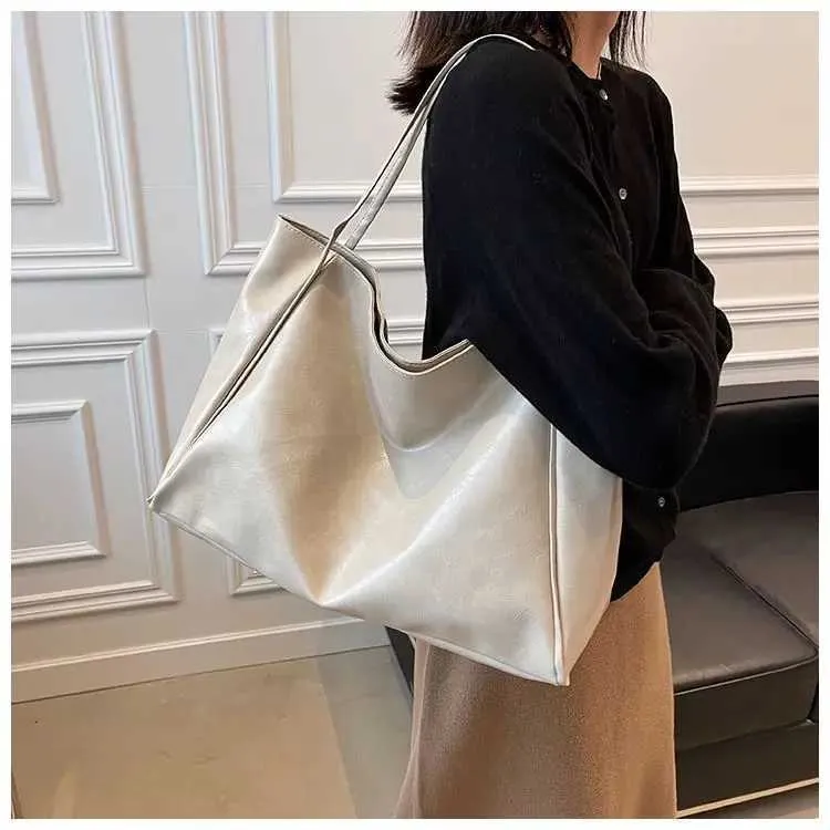 Vintage Red Womens Athletic Casual Fashion Large Capacity Leather Shoulder Bag Shopper Haruku Simple Handbag SacC241106_voghion.com