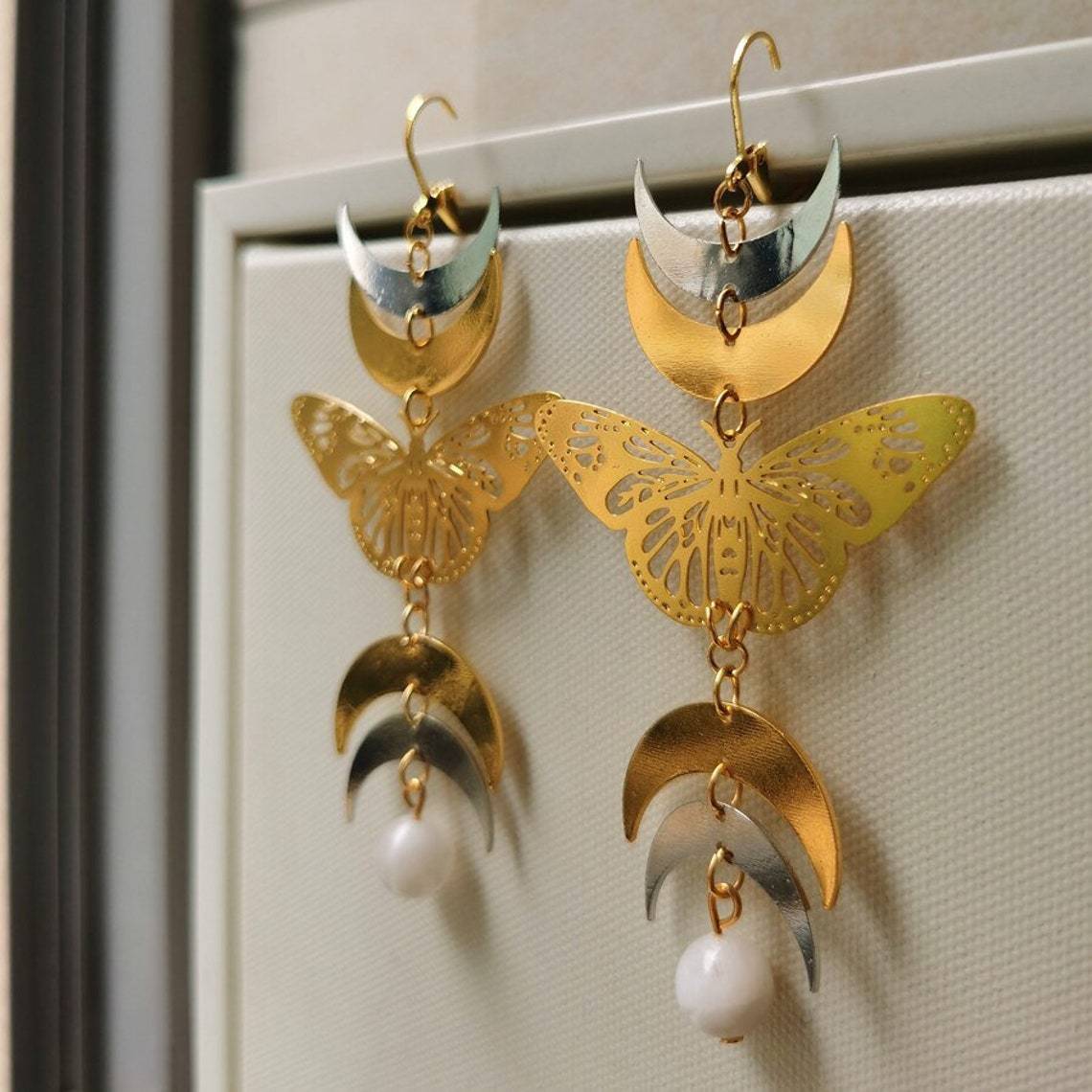 Orecchini Metà Oro e Argento Luna e Farfalla Orecchini_voghion.com