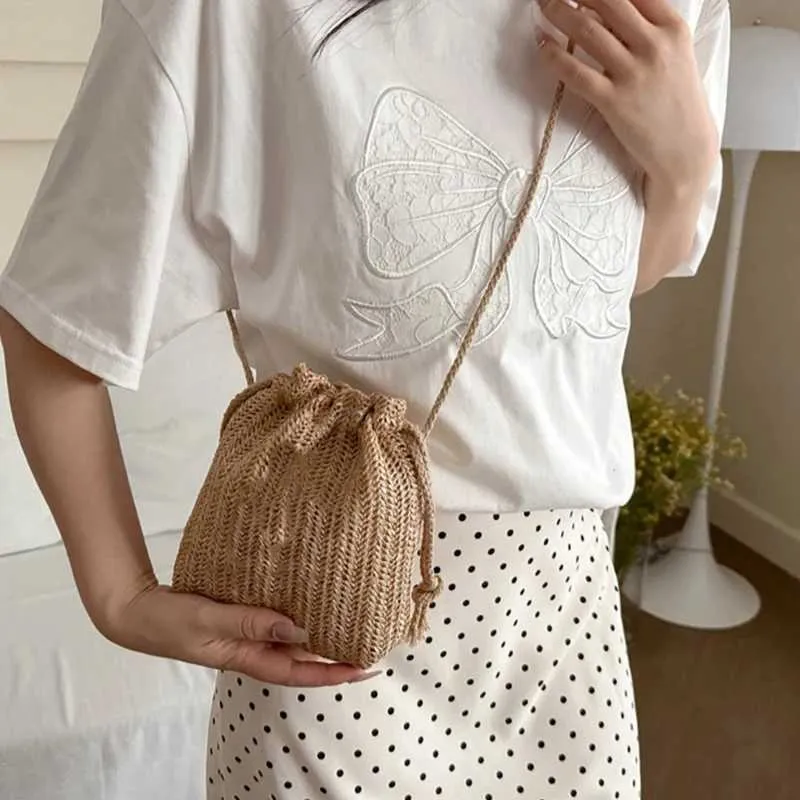 Elegante Umhängetasche für Damen, für den Strandurlaub, stilvolle, lässige, gewebte Schultertasche, kleine Beuteltasche mit Kordelzug für den Urlaub C241216_voghion.com