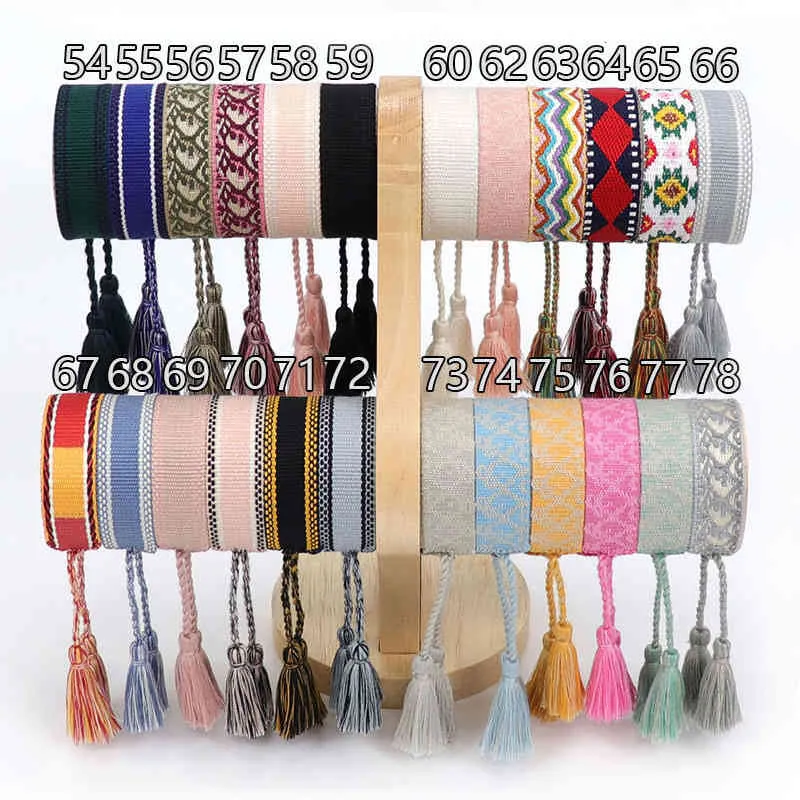 Pulsera tejida con borlas para mujer, estilo bohemio, con corazón dorado, regalo de joyería al por mayor, 2022_voghion.com
