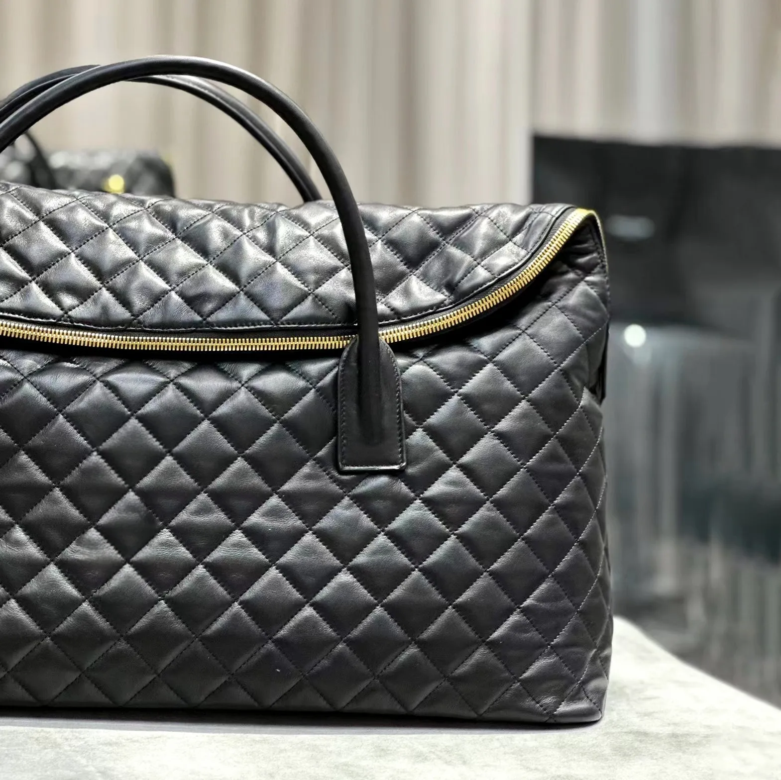 Sacs à main - Sac fourre-tout élégant en cuir matelassé, grand format, inspiré du créateur, sac à bandoulière_voghion.com