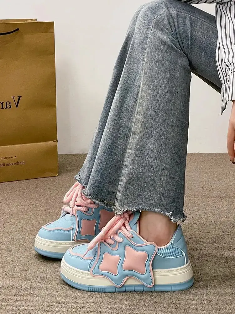 Scarpe da ginnastica con plateau rosa e blu da donna, scarpe sportive kawaii, casual, da tennis, da donna, basse, vintage, con suola spessa, coreane, carine_voghion.com