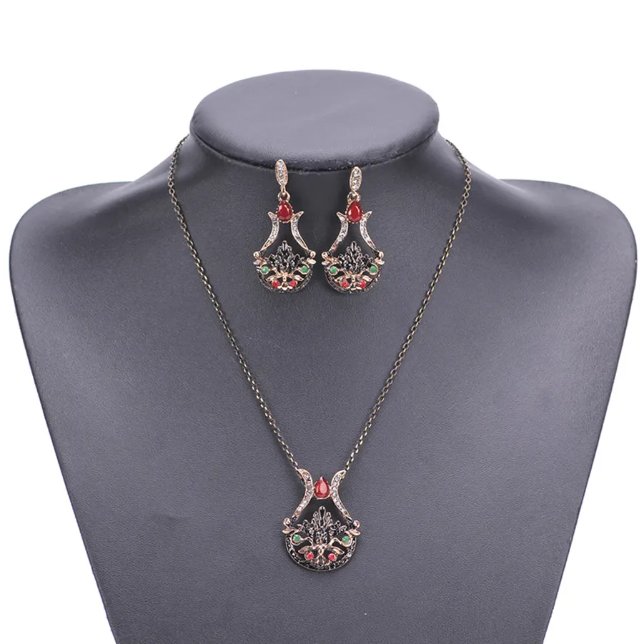 Collane con ciondolo 2023 Gioielli di moda coreana Catena lunga Cristallo Strass Vaso di fiori Collana Orecchini Set per le donne_voghion.com