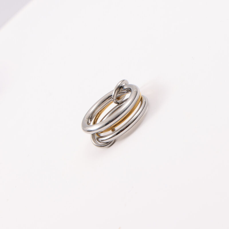 Ring interlocking color matching three ring ring, titanium steel electroplated gold_voghion.com