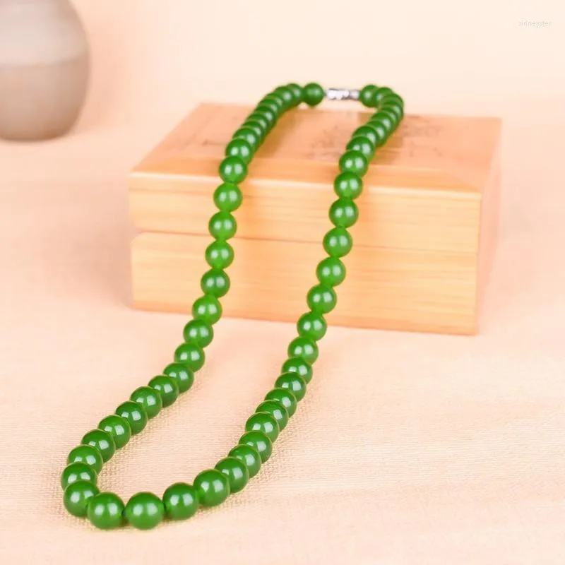 Ketten Chinesische natürliche grüne Jade Runde Perlen Halskette handgeschnitzte Jadeit Mode Charme Schmuck Zubehör Amulett für_voghion.com