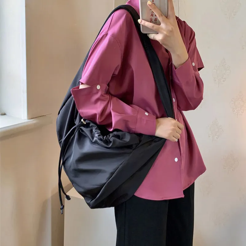 Große Kapazität Nylon Schulter weibliche Reise leichte Tote Casual Solide Farbe Crossbody Designer Hobo Bag Geldbörse_voghion.com