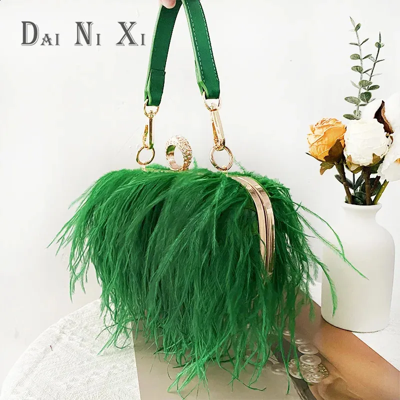 Mode Strauß Fuax Pelz Feder Brieftasche Clutch Tasche Damen Dia Knuckle Ringe Dinner Party Hochzeit Geldbörse Chic 240919_voghion.com