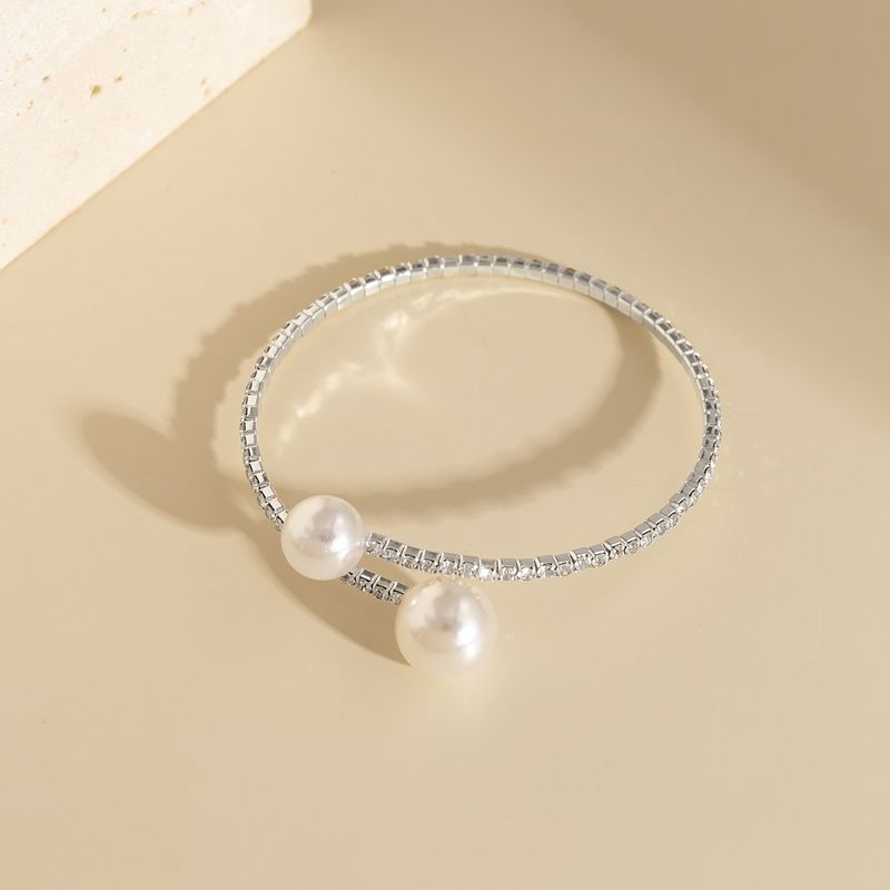Braccialetto aperto con catena a micro artigli intarsiata versatile, stile metallo perla artificiale, fatto a mano, a strato singolo_voghion.com