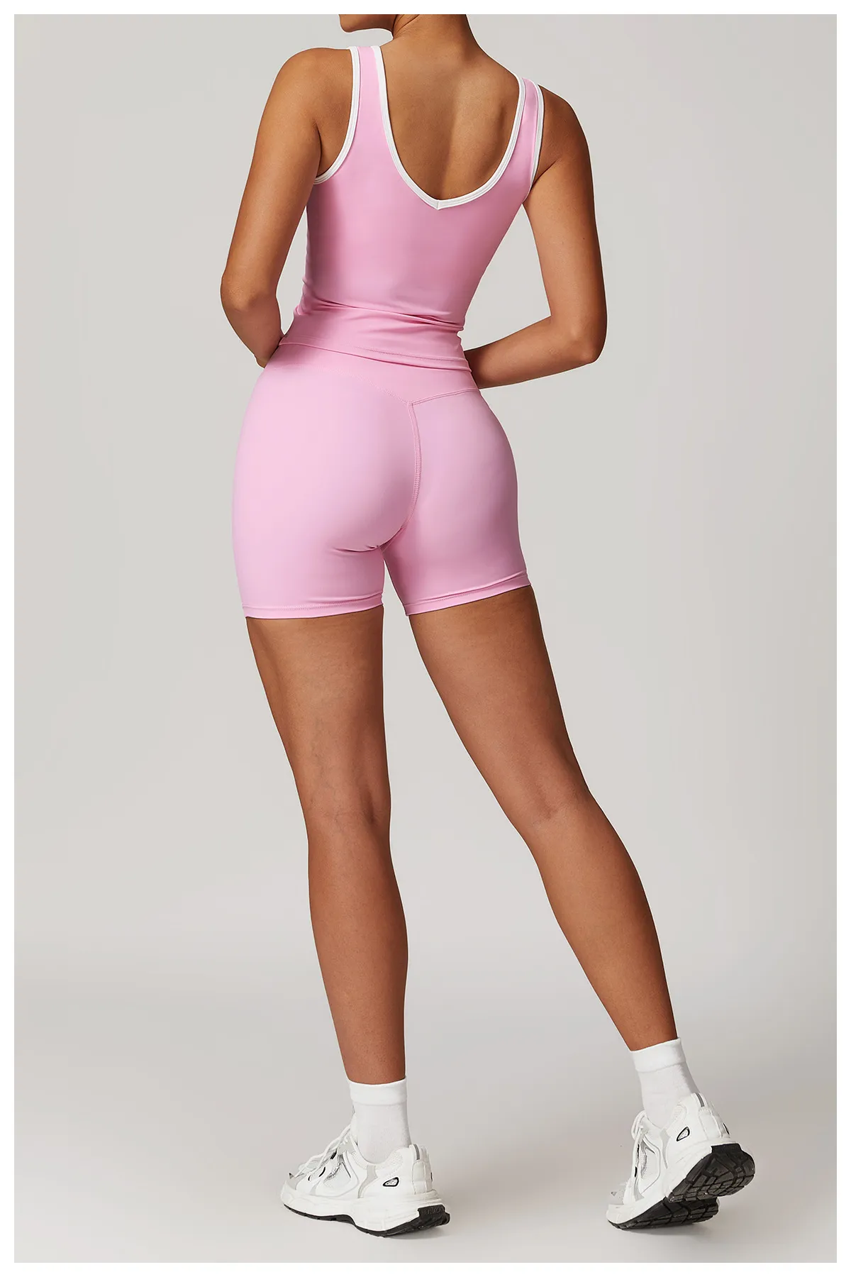 Conjunto de yoga A8843 para mujer, dos piezas, bralette, sujetador deportivo, pantalones cortos, ropa deportiva de entrenamiento_voghion.com