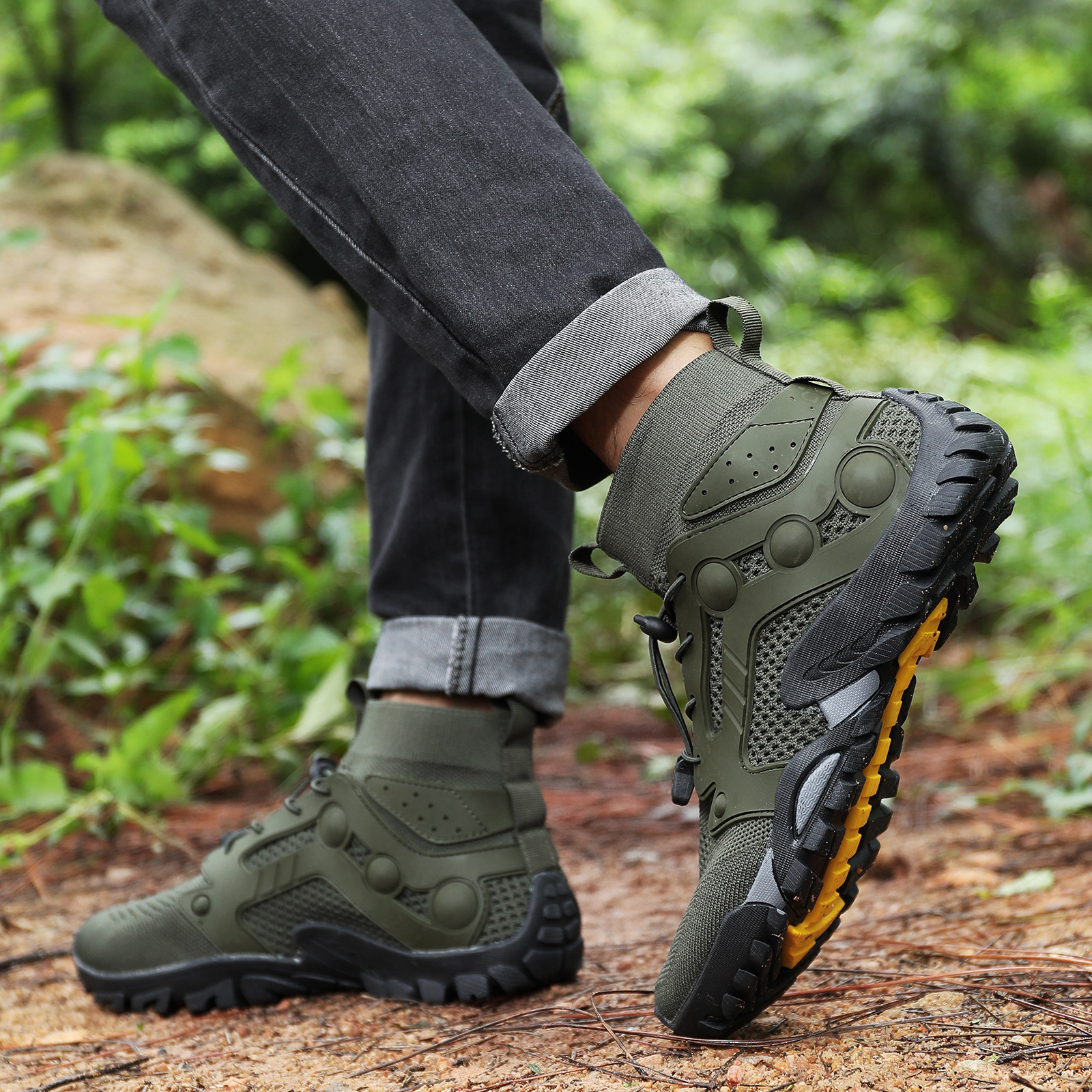 Outdoor and Women's Creek Tracing Men's Lightweight Non slip Mountaineering Hiking Shoes  Breathable Quick Drying_voghion.com