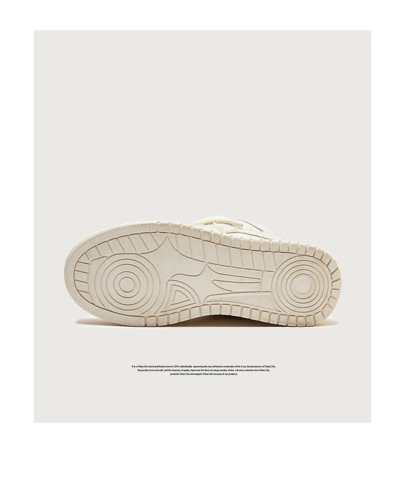 Herren 2024 Sommer Neue Casual Trendy Board Brot Gleichen Stil Kleine Weiße Schuhe Für Männer Und Frauen Lhshoe_voghion.com