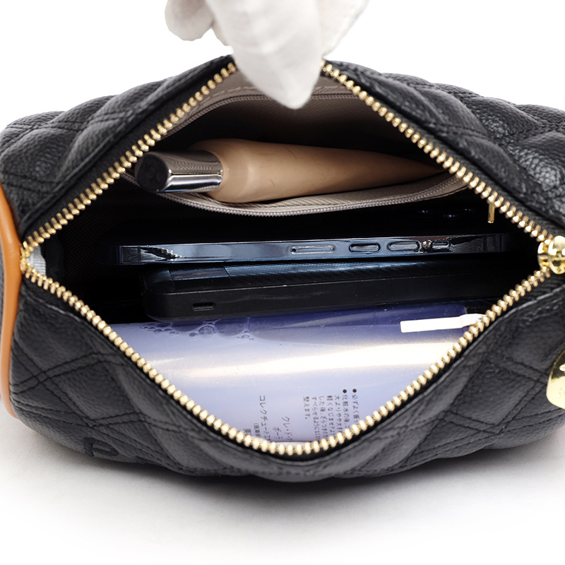 Borsa a tracolla larga con tracolla alla moda per lingerie da donna con texture premium_voghion.com