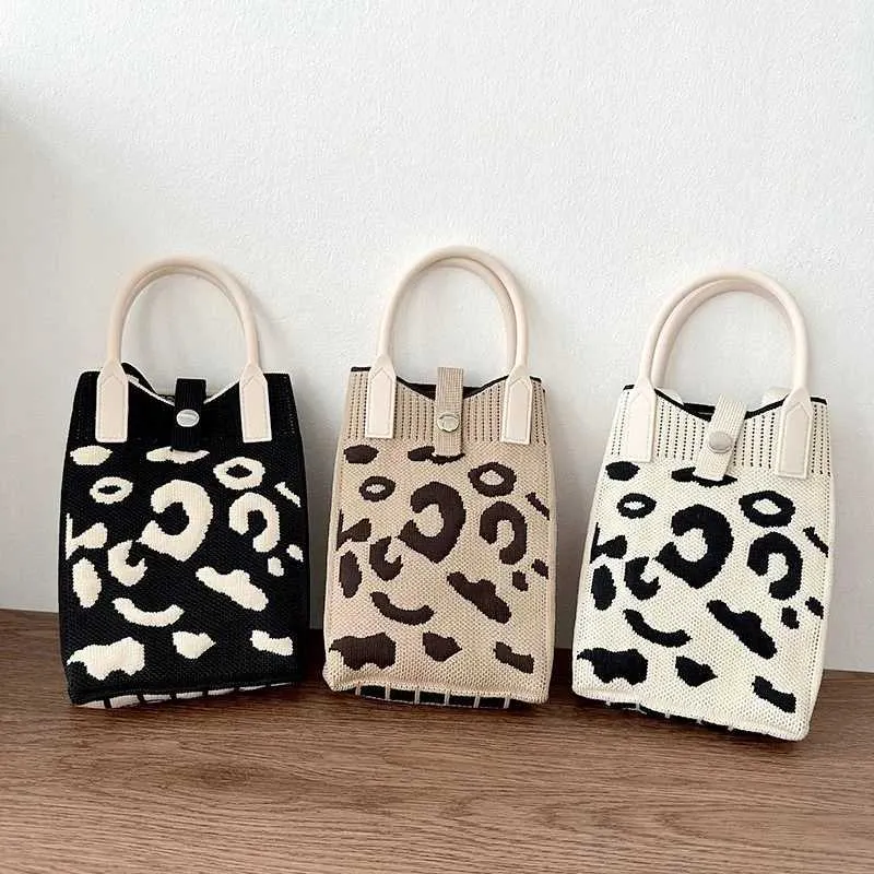 Ins Korean style Fi retro yet Spot medium-sized handbag summer knitted square fashionable side sg cross body bag Y241106_voghion.com
