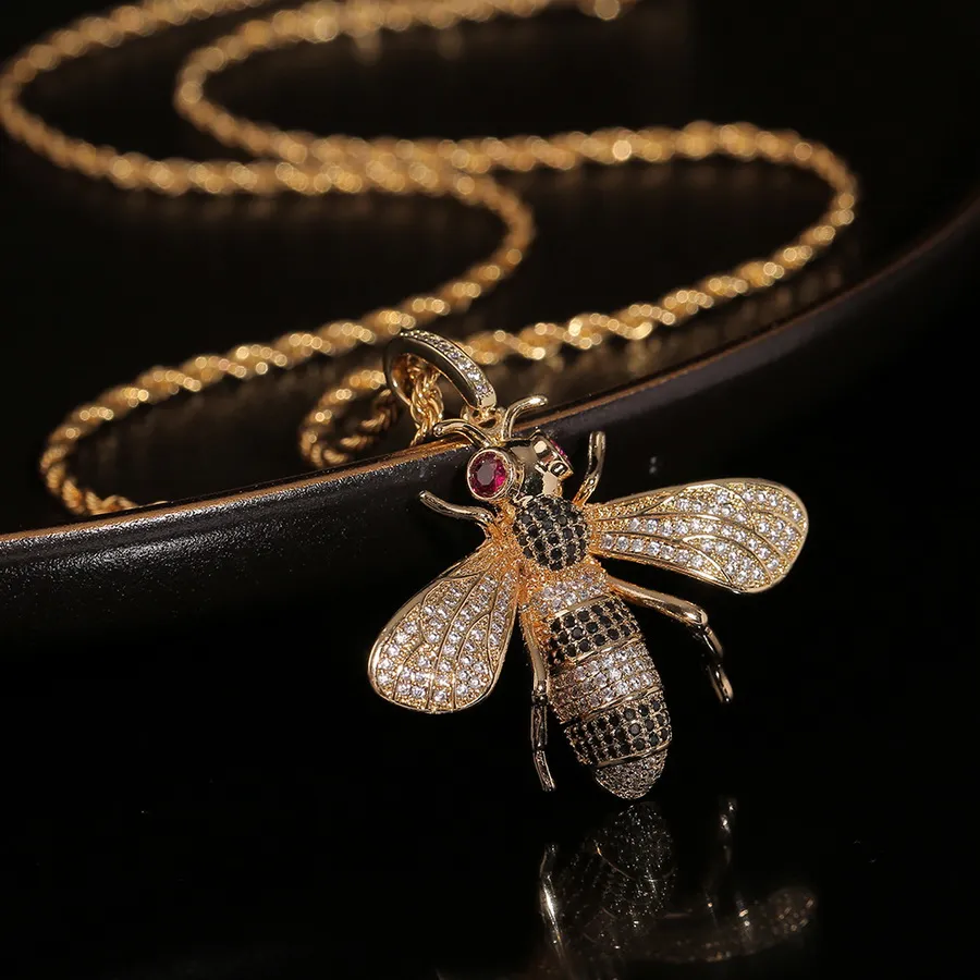 Smiley Face Pendant Necklace With Diamond Micro Inlay For Unisex_voghion.com