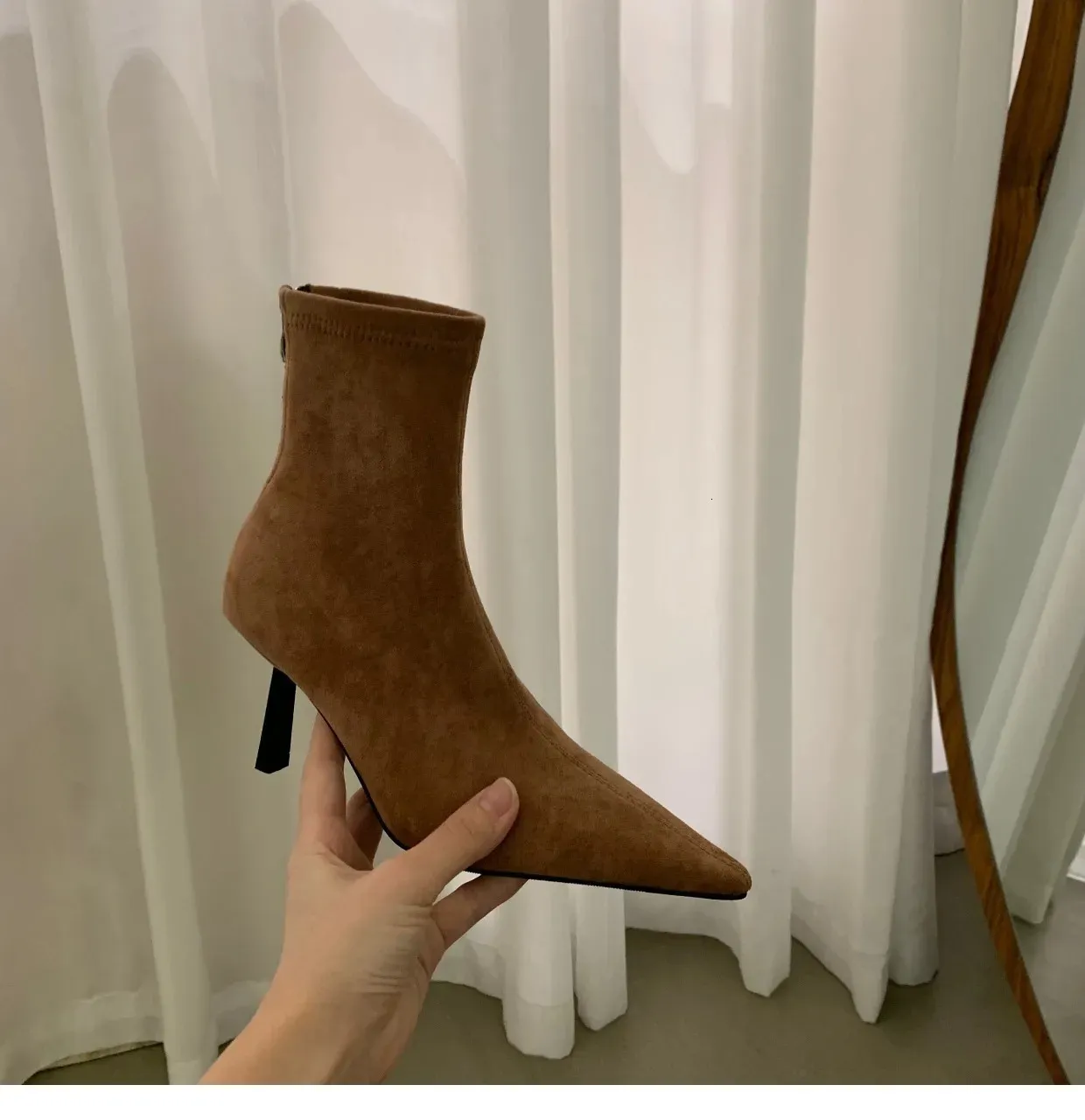 Winter womens mid-heel suede Womens with veet pointed ankle boots fashion boot high heel shoes 240629_voghion.com