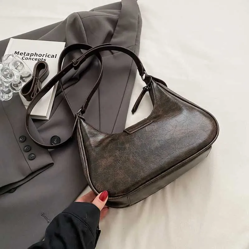 LEFTSIDE Retro Riemendesign PU Lieder Schëllertaschen fir Fraen 2024 Y2K Kleng Vintage Fraen Ënneraarm Crossbody Tasche_voghion.com
