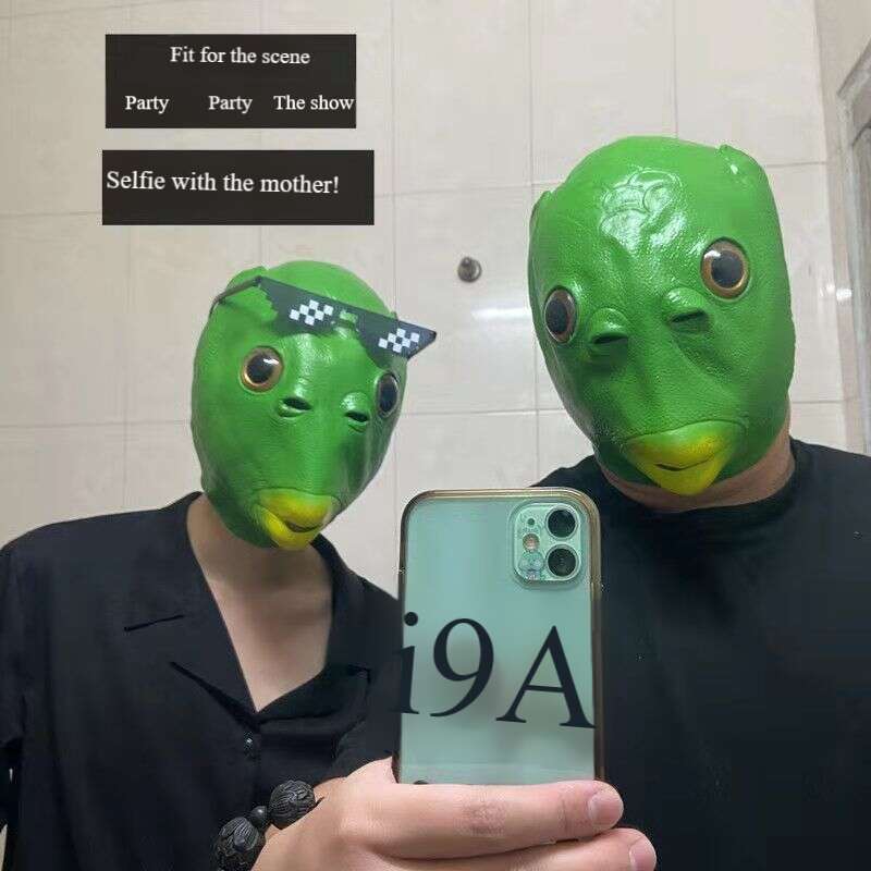 Sculptură în nisip a unui om-pește Monstru online Ancoră celebră amuzantă cu cap verde Mască de spectacol_voghion.com