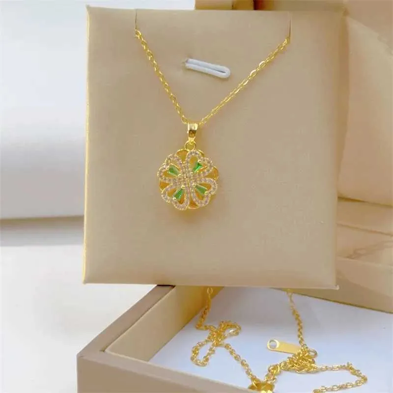 Rotatable Heart Flower Pendant Necklace Elegant Retro Design_voghion.com
