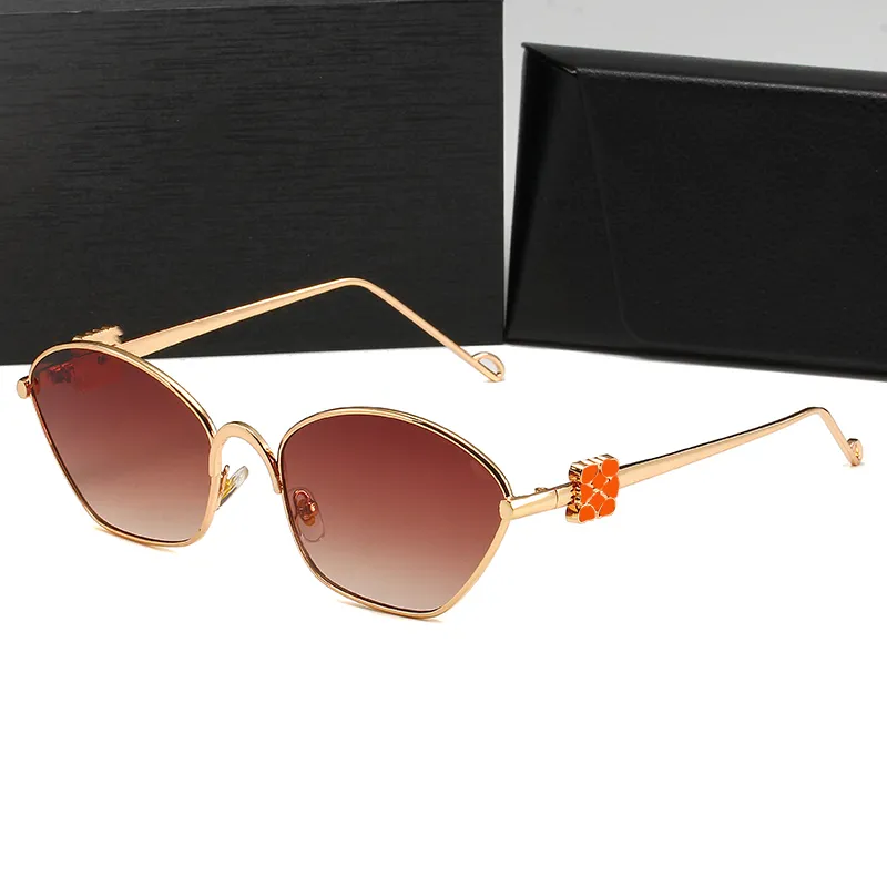 Designer Sunglasses Vintage Rectangular Gold Metal Frame Unisex_voghion.com