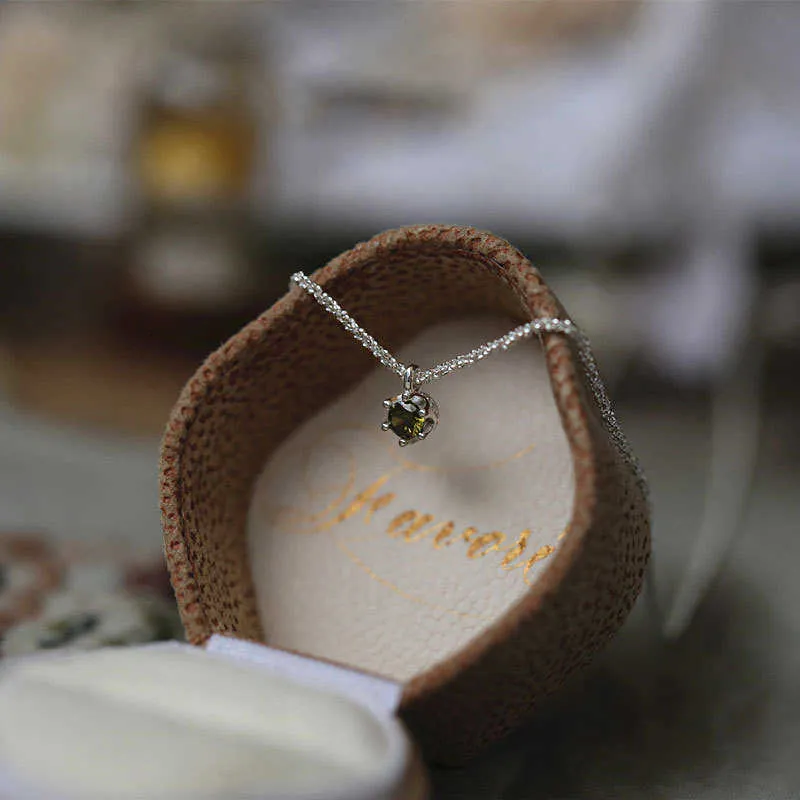 Green Gemstone Pendant Necklace Sterling Silver Plated For Women_voghion.com
