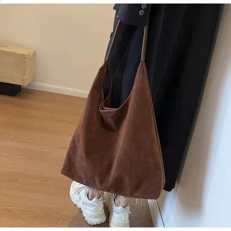 Hochwertige, weiche Taschen, hautfreundlich, Veet 2024, Magnetschnalle, große Kapazität, modische Damen-Umhängetasche 240829_voghion.com