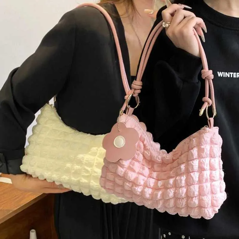 Sac à main coréen à bulles souples pour femmes, sac à bandoulière décontracté avec motif nuage pliable, portefeuille mignon Y241123_voghion.com
